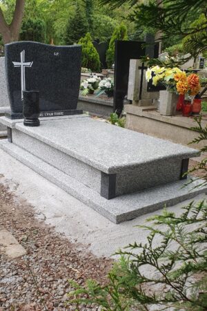 nagrobek zwykły wrocław