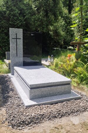 Nagrobek z granitu tarn / szwed nr.2271