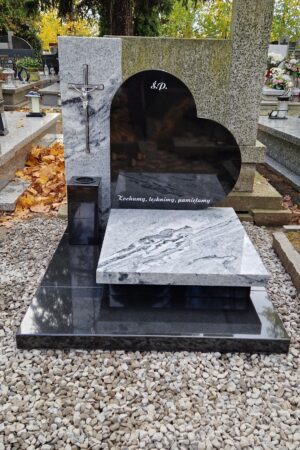 Nagrobek urnowy z granitu szwed / viscount white nr.2238