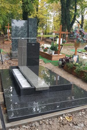 Nowoczesny nagrobek granitowy impala / bohus grey nr.1940