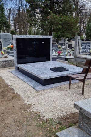 Nagrobek podwójny z granitu viscount white / szwed nr.2260