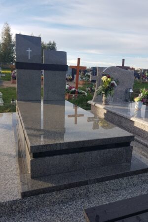 Nagrobek na grób murowany, bohus grey / szwed nr.1836