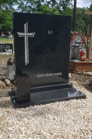 Nagrobek amerykański z wazonem z granitu impala nr.2088