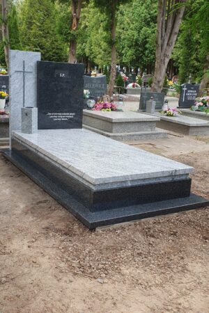 Nagrobek na grób murowany, granit viscount white / impala nr.2097