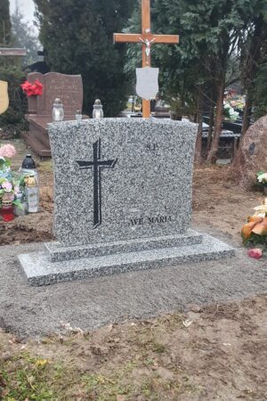 Tani nagrobek amerykański z granitu strzegomskiego nr.1591