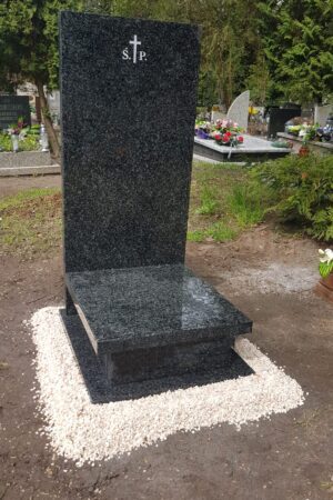 Mały nagrobek urnowy z granitu impala nr.1911