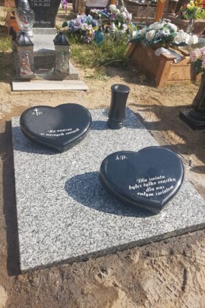 Nowoczesny nagrobek urnowy, granit strzegomski / szwed nr.1901