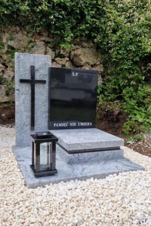 Nagrobek urnowy z lampionem, granit viscount / szwed nr.2056