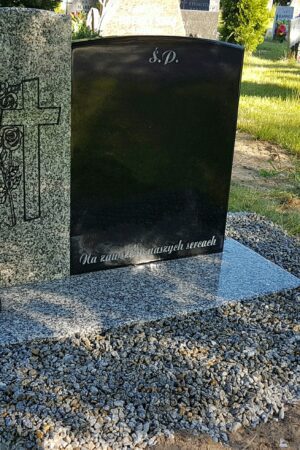 Nagrobek amerykański z granitu strzegomskiego / szwed nr.1590