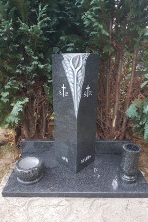 Nagrobek amerykański z płaskorzeźbą, granit impala nr.1761