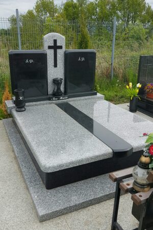 Nagrobek podwójny z granitu tarn / szwed nr.725