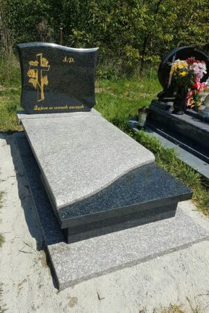 Nagrobek z granitu brąz królewski / impala nr.1628