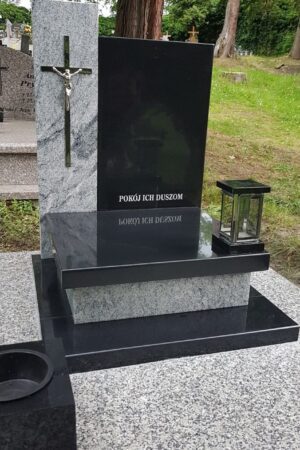 Nowoczesny nagrobek urnowy z granitu szwed  / viscount nr.1922