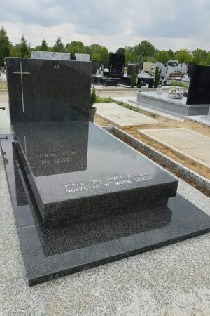 Nagrobek na grób murowany z płytą 15cm, granit impala nr.1148