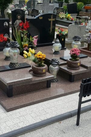 Dwa nagrobki bliźniaki z granitu tołkowski / szwed nr.798