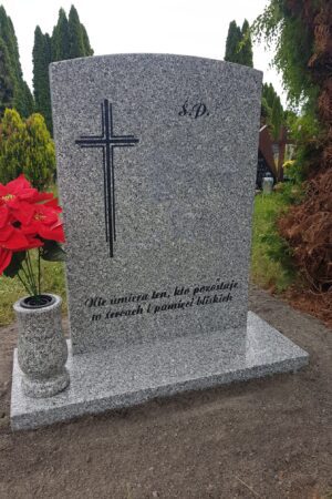 Nagrobek amerykański z granitu strzegomskiego nr.1955