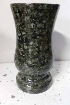 Wazon granitowy baltic green nr.1030