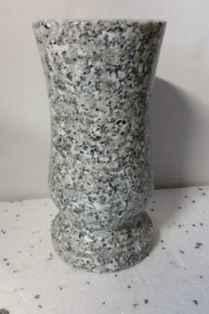 Wazon granitowy strzegomski nr.853